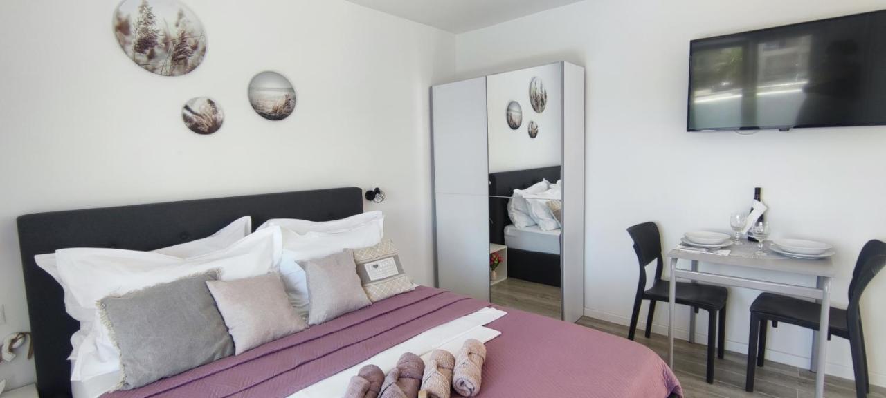 Rooms Lucky Makarska Exterior foto
